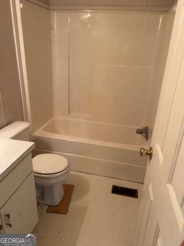 502 Kings Road SE, Milledgeville, GA 31061