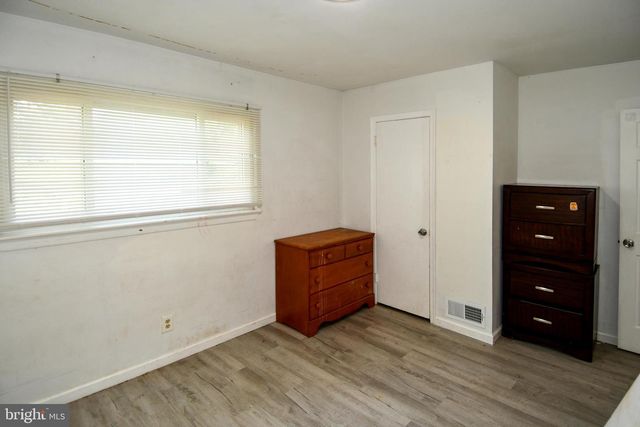 712 1ST ST, Rockville, MD 20851