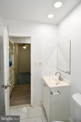 712 1ST ST, Rockville, MD 20851
