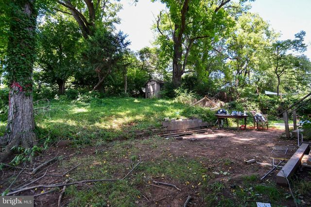 712 1ST ST, Rockville, MD 20851