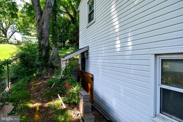 712 1ST ST, Rockville, MD 20851