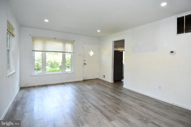 712 1ST ST, Rockville, MD 20851
