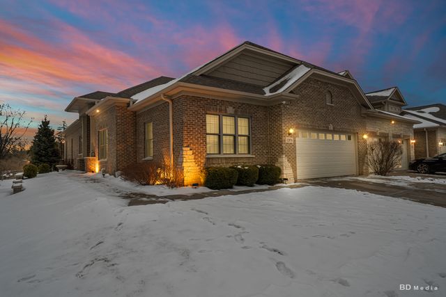 12876 Rosa Lane, Lemont, IL 60439