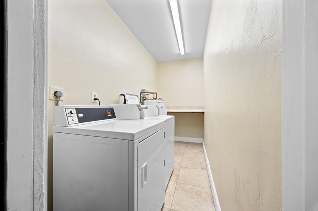 413 SE 16th Street 4, Fort Lauderdale, FL 33316