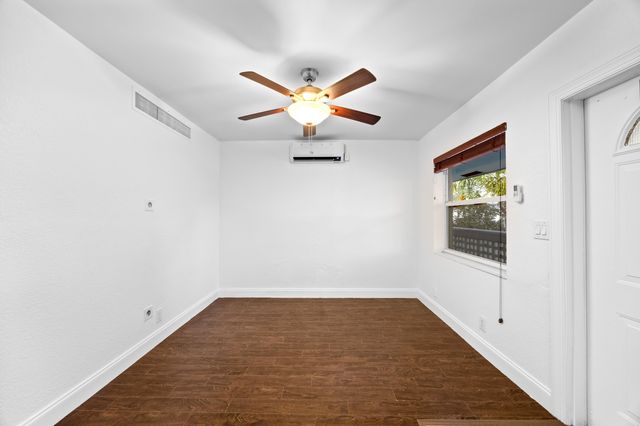 413 SE 16th Street 4, Fort Lauderdale, FL 33316
