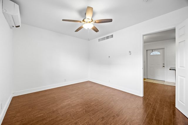 413 SE 16th Street 4, Fort Lauderdale, FL 33316