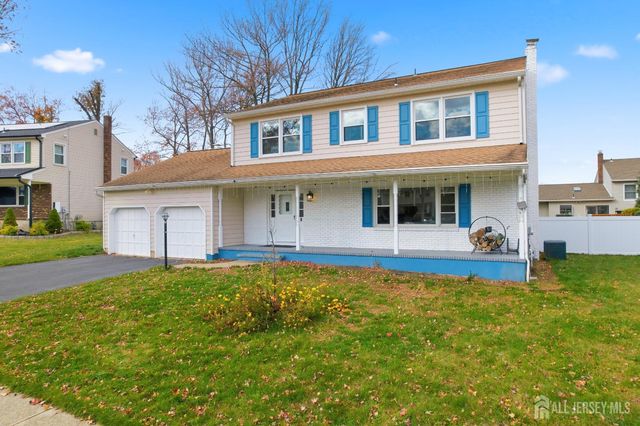 7 Oberlin Court, Edison, NJ 08820