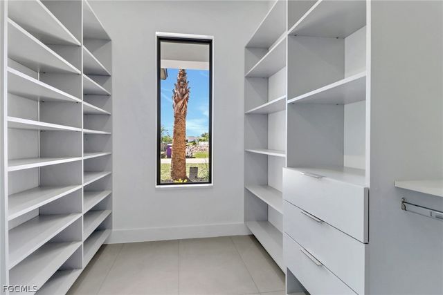 1316 NE 33rd ST, Cape Coral, FL 33909