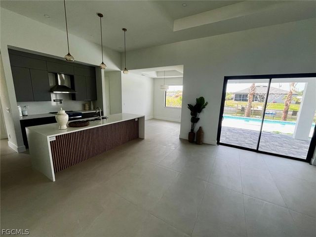 1316 NE 33rd ST, Cape Coral, FL 33909