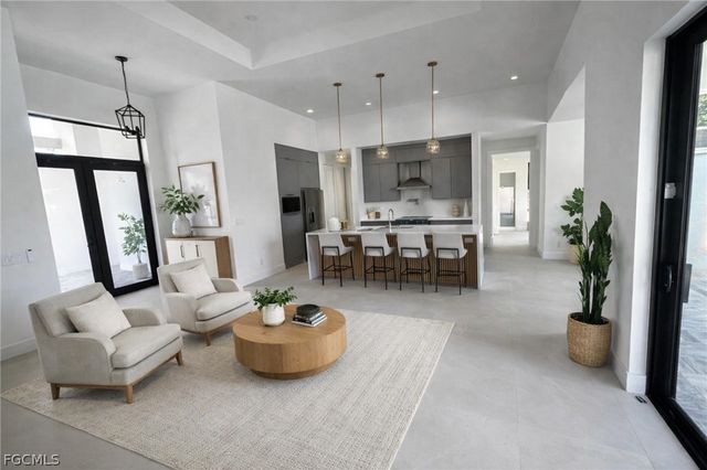 1316 NE 33rd ST, Cape Coral, FL 33909