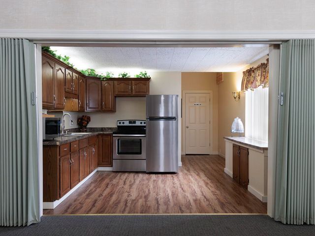 208 W Erie Street, Albion, MI 49224