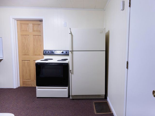 208 W Erie Street, Albion, MI 49224