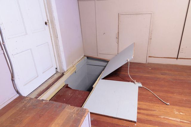 208 W Erie Street, Albion, MI 49224