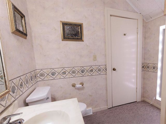 208 W Erie Street, Albion, MI 49224