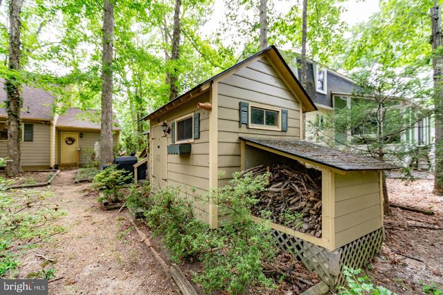 102 EAGLE CT, Locust Grove, VA 22508