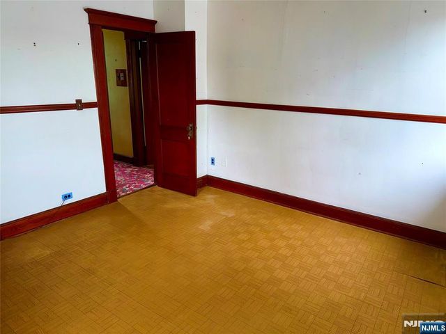 6-8 Totowa Avenue, Paterson, NJ 07502
