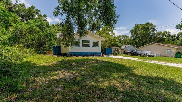 912 E CAROLINA AVE, Deland, FL 32724