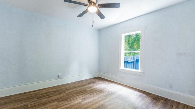 912 E CAROLINA AVE, Deland, FL 32724