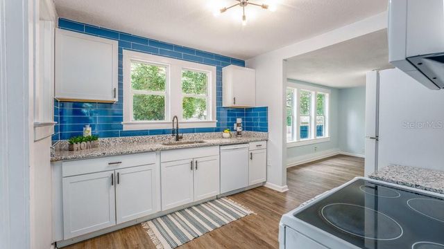 912 E CAROLINA AVE, Deland, FL 32724