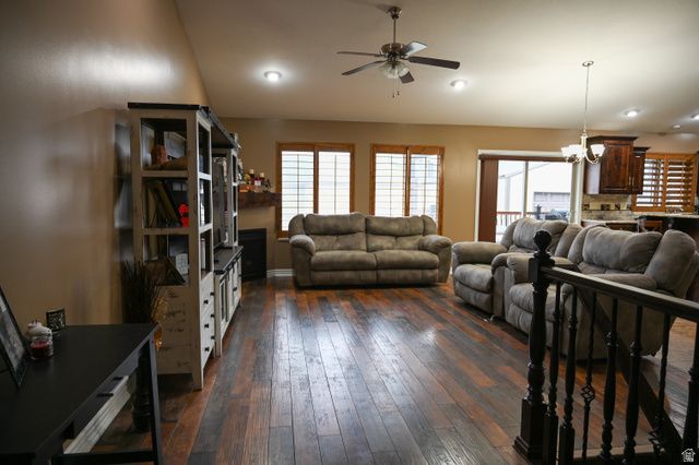 2581 W 2825 N, Farr West, UT 84404