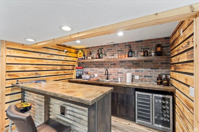 2581 W 2825 N, Farr West, UT 84404