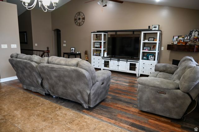 2581 W 2825 N, Farr West, UT 84404