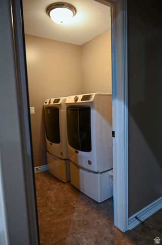 2581 W 2825 N, Farr West, UT 84404