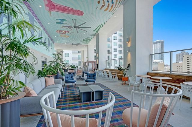 227 NE 2nd St 1610, Miami, FL 33132