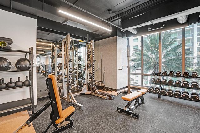 227 NE 2nd St 1610, Miami, FL 33132