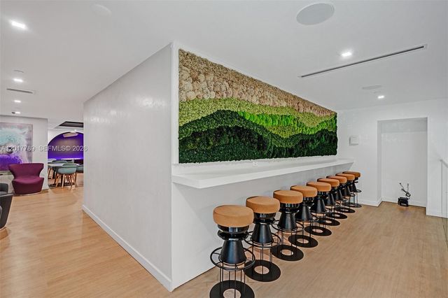 227 NE 2nd St 1610, Miami, FL 33132