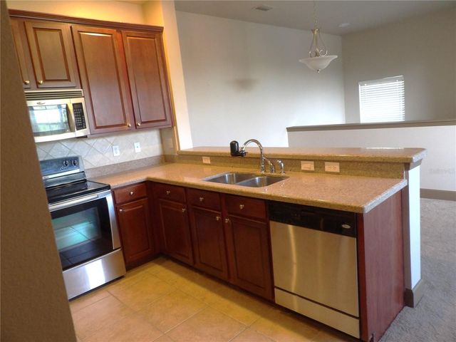8098 MOONSTONE DRIVE 17-203, Sarasota, FL 34233