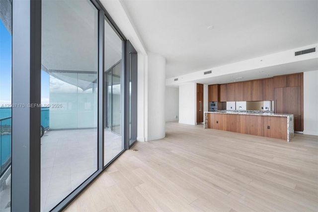 175 SE 25th RD 1904, Miami, FL 33129