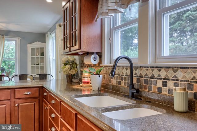 1073 SOUTHERN RD, York, PA 17403