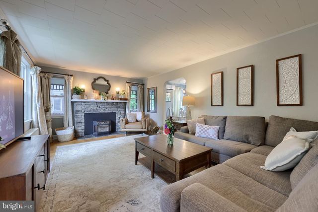 1073 SOUTHERN RD, York, PA 17403