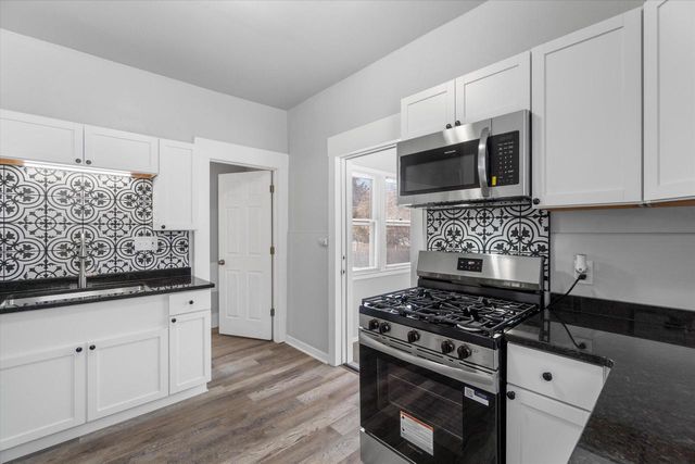 7924 W Becher STREET, West Allis, WI 53219