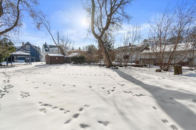 7924 W Becher STREET, West Allis, WI 53219