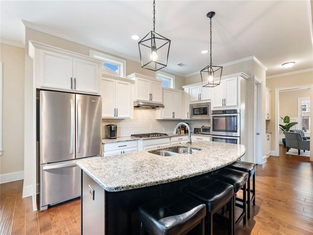 2455 Red Wine Oak Drive, Braselton, GA 30517