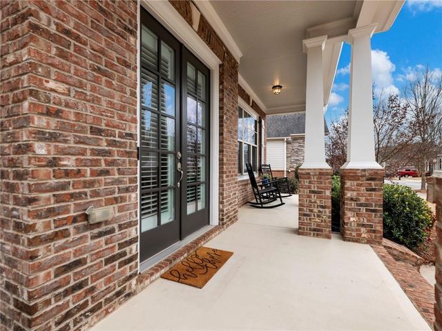 2455 Red Wine Oak Drive, Braselton, GA 30517