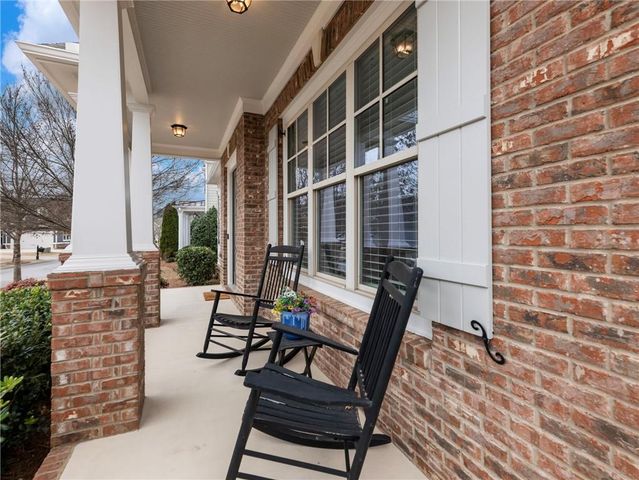 2455 Red Wine Oak Drive, Braselton, GA 30517