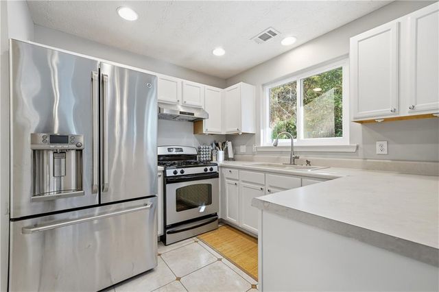 279 Hiawassee Drive, Woodstock, GA 30188