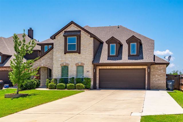 105 Cimmaron Court, Alvarado, TX 76009