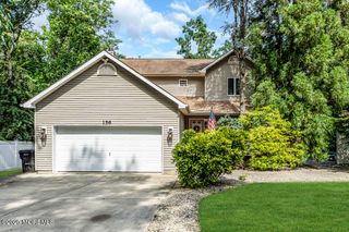 156 Magnolia Lane, Middletown, NJ 07748