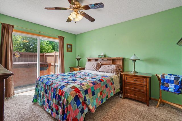 804 SE Dovetail Road, Grimes, IA 50111