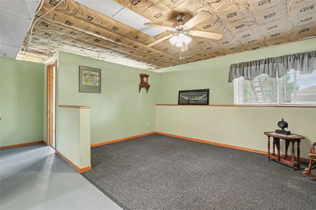 804 SE Dovetail Road, Grimes, IA 50111
