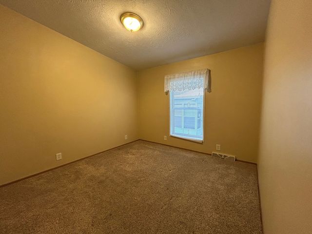 2250 Sunrise Drive, Belvidere, IL 61008