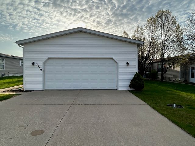 2250 Sunrise Drive, Belvidere, IL 61008