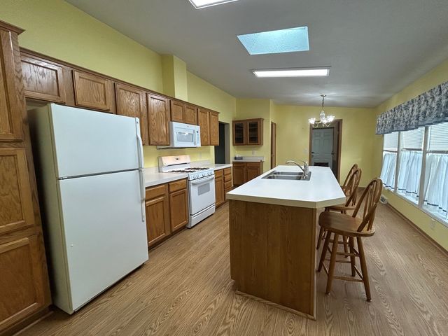 2250 Sunrise Drive, Belvidere, IL 61008