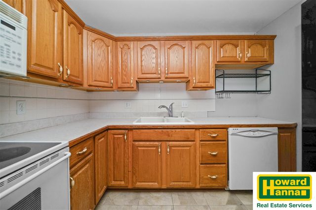 1431 Meadow Drive, Wolverine Lake, MI 48390