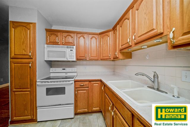 1431 Meadow Drive, Wolverine Lake, MI 48390