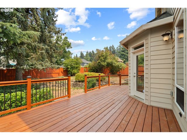 4785 Ne HIDDEN CREEK Dr, Hillsboro, OR 97124